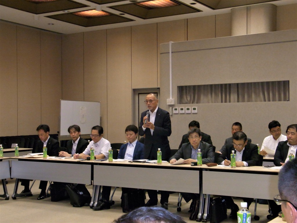 出版物輸送の維持はもう限界」と訴える瀧澤部会長