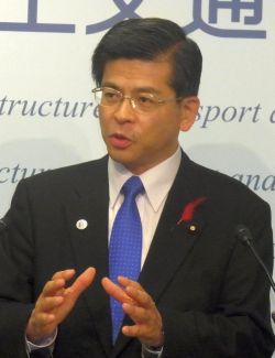 石井大臣
