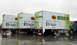 羽田クロノゲートで披露された三菱ふそうのＥＶ小型トラック「eCanter」